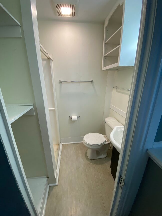 Foto del edificio - 1941 Madison St