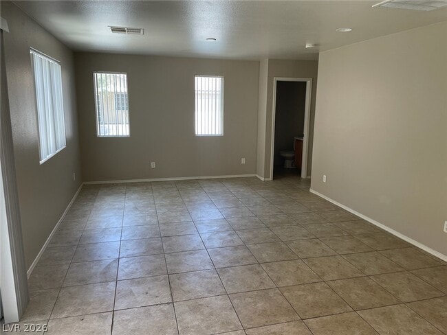 Building Photo - 951 Cantabria Heights Ave