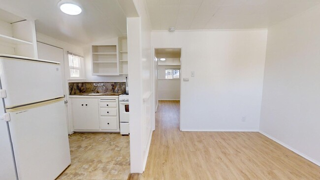 Foto del edificio - 418-420 Monterey Blvd