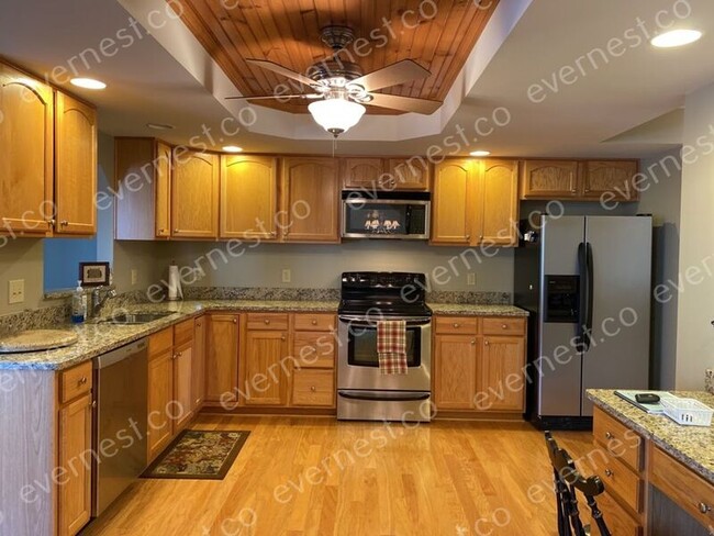 Building Photo - 103 Winchester Ln