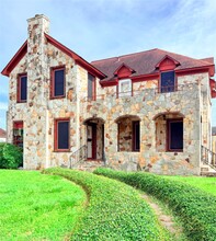 Building Photo - 3417 Wisconsin St