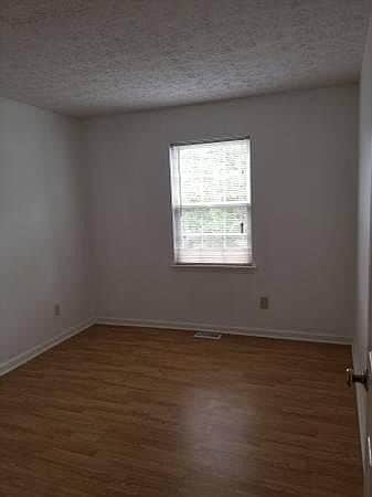 Building Photo - Room in Single Family Home on Renyard Ct