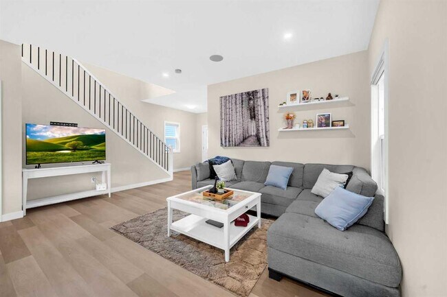 Photo du bâtiment - 101 Midtown Cl SW