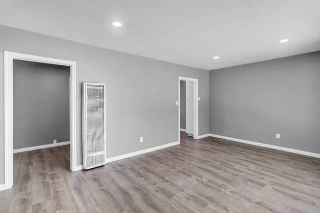 Foto del edificio - 1117 N Mayfield Ave