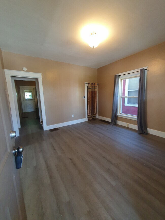 Foto del edificio - 222 Poplar St