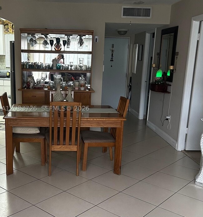 Building Photo - 7450 Miami Lakes Dr