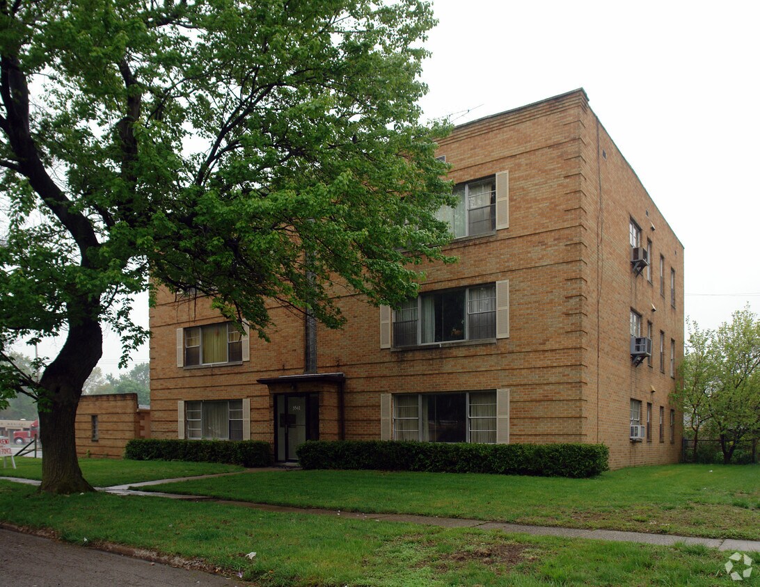Primary Photo - 3541 Grantley Rd