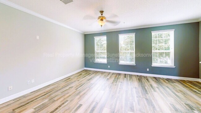 Building Photo - 4298 Ellipse Dr