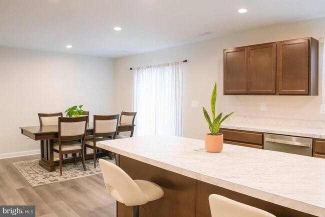 Foto del edificio - 3113 Clover Ln