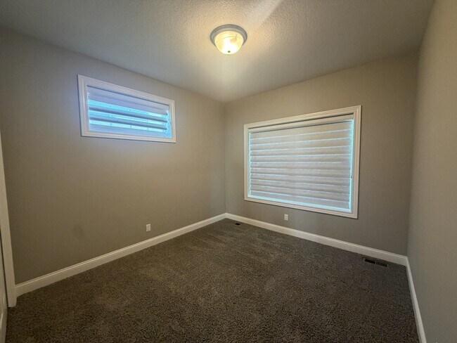 Building Photo - 3314 Cullen Dr
