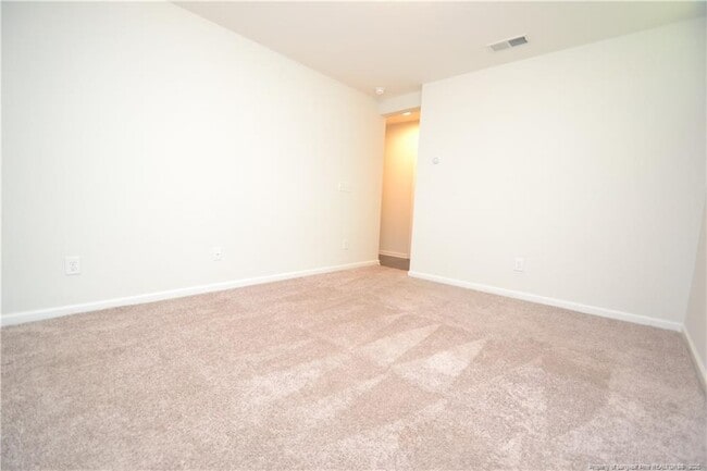 Building Photo - 1405 Luxor Dr