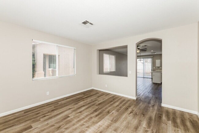 Foto del edificio - 9782 Vista Crest Ave