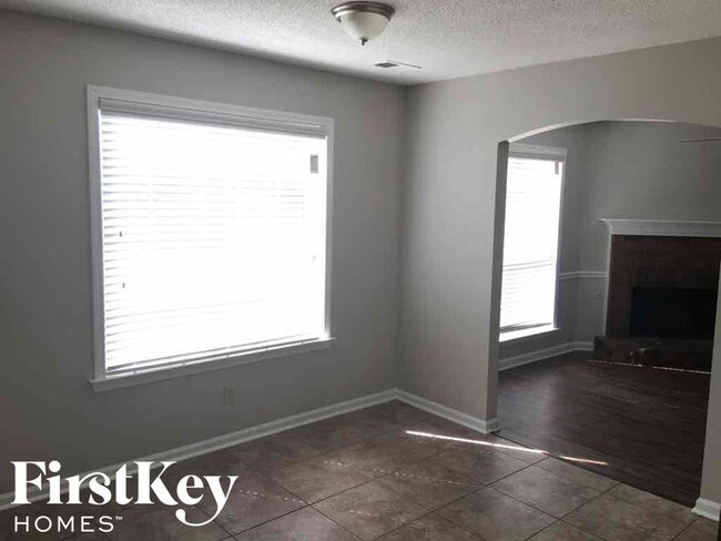 Foto del edificio - 7400 Annandale Cove