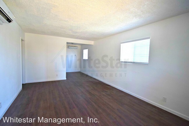 Building Photo - 36957 Melrose Dr