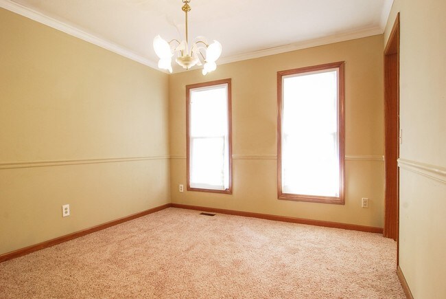 Building Photo - 34851 Summerset Dr