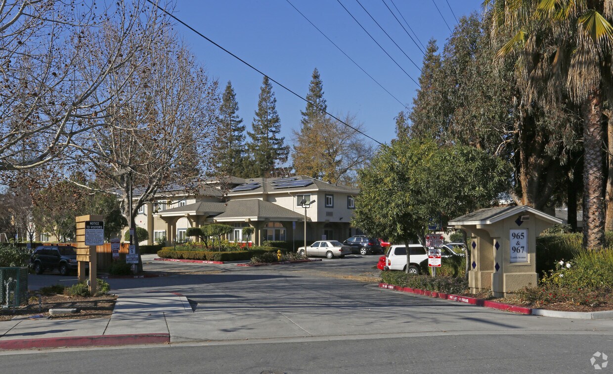 Foto del edificio - Creekview Inn