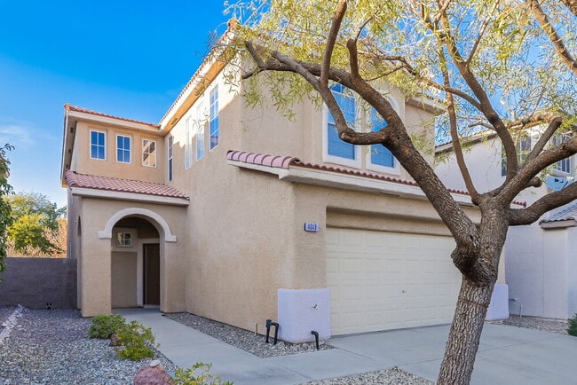 Building Photo - 4048 Villeroy Ave