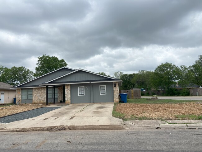 Building Photo - 8303 Meadow Fire St