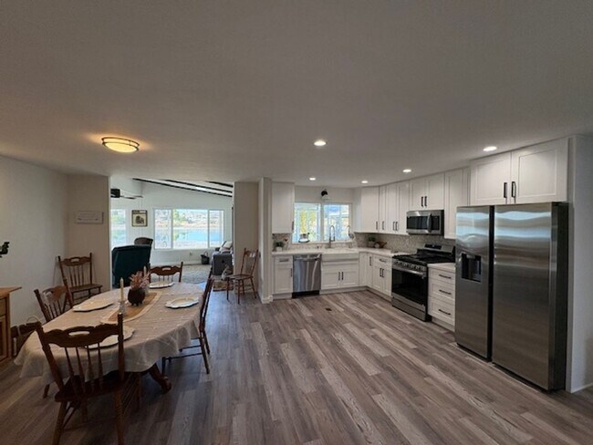 Foto del edificio - Charming 3BR House in Parker