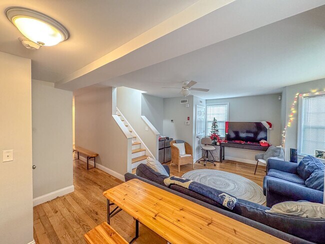 Foto del edificio - 79 Winchester Ave