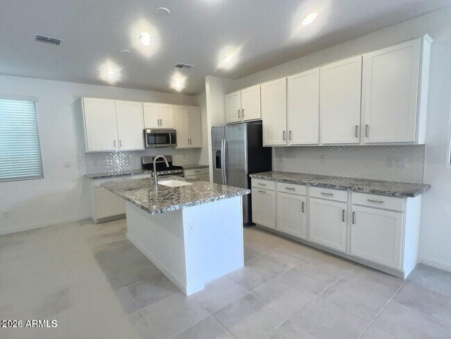 Foto del edificio - 9861 E Tamery Ave