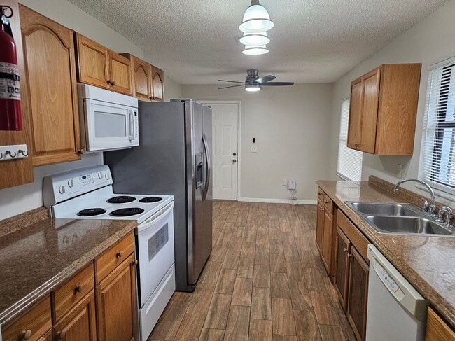 Foto del edificio - 314 E Fletcher St
