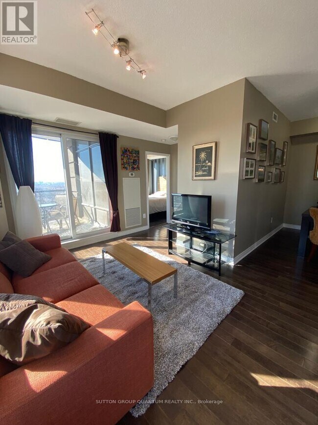 Building Photo - 385-2385 Prince of Wales Dr