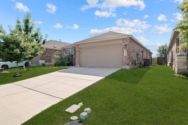 Photo - 8511 Lamus Wheel House