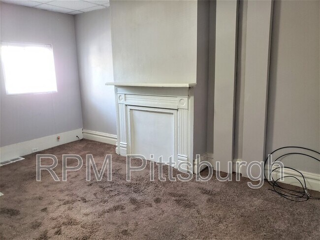 Building Photo - 4554 Rosina Way