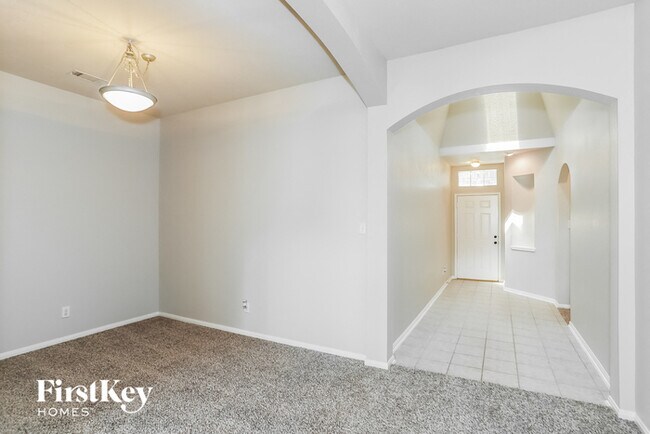 Foto del edificio - 14918 Spring Walk Ln