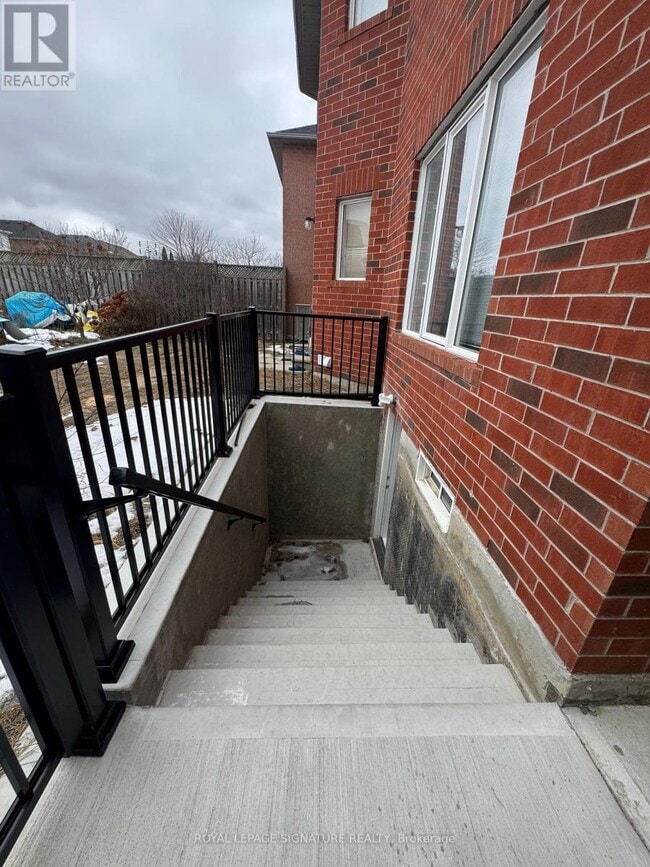 Photo du bâtiment - 1215 Wadebridge Crescent