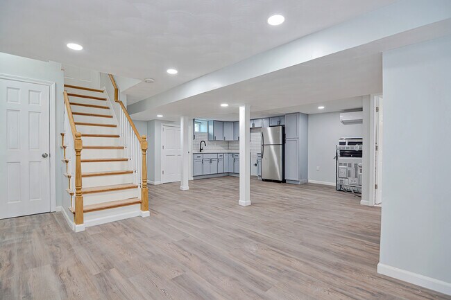 Foto del edificio - 29 Laurel Rd