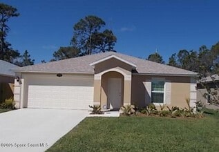 Building Photo - 136 Mason Dr