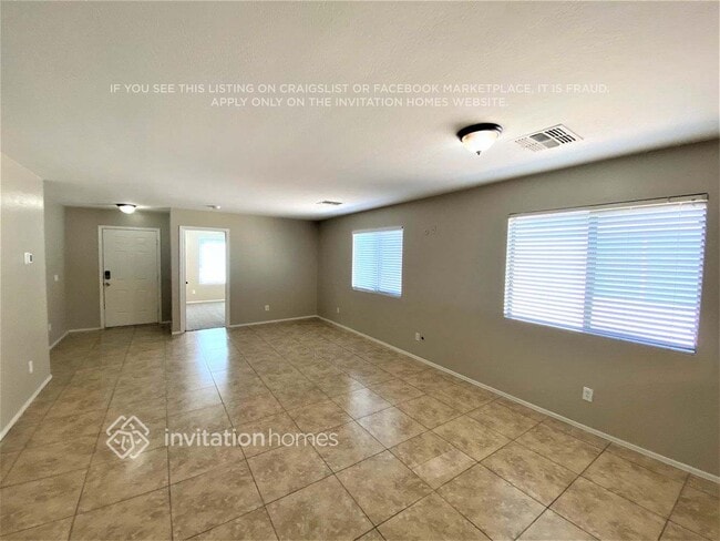 Building Photo - 8452 W Forest Grove Ave