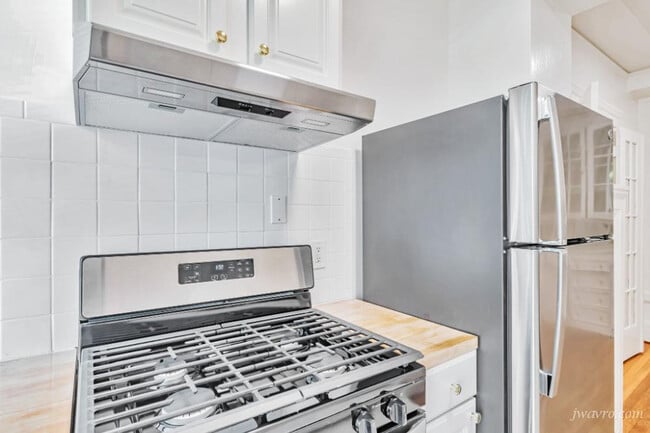 Photo - 570 O'Farrell St Apartment