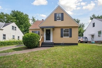 Building Photo - 5359 West Blvd