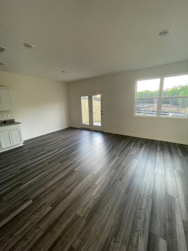 Foto del edificio - 26 Thetford Wy