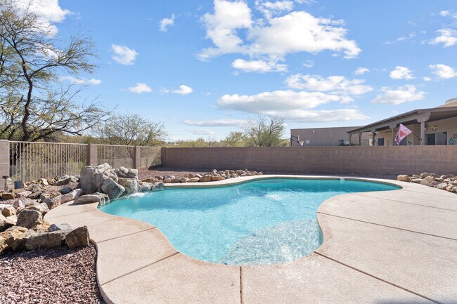 Foto del edificio - 10825 S Fairway Point Ct
