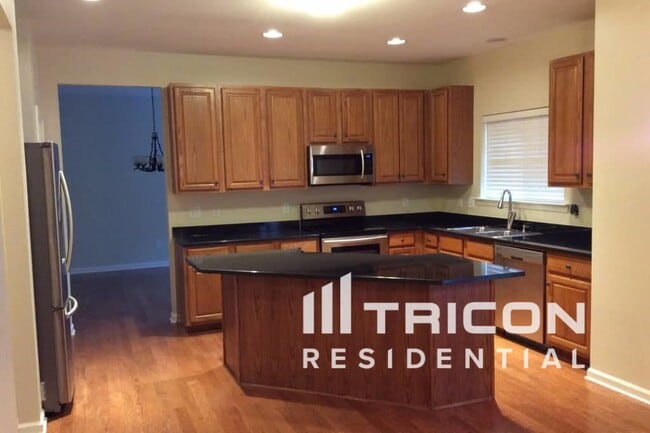 Building Photo - 5001 Burtonwood Way Spring Hill TN