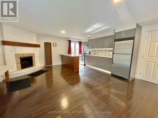Building Photo - 55 Batson Dr