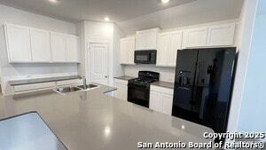 Building Photo - 612 Waterway Ave