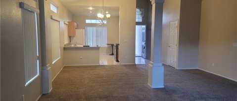 Building Photo - 10655 Robin Hill Ave