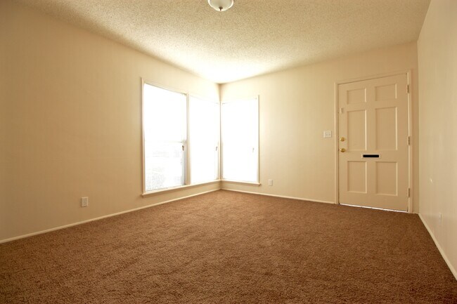 Foto del edificio - 3881 Martin Luther King Jr Blvd