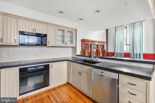 Foto del edificio - 3849 Terrace St