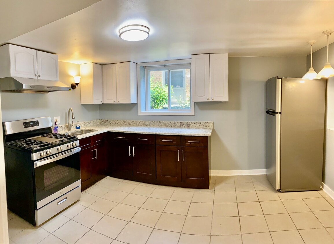 Photo - 3755 S Winchester Ave (Chicago, IL)