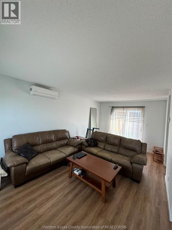 Photo du bâtiment - 9260 Arncliffe Ct