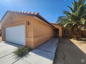 Building Photo - 72174 Sunnyvale Dr