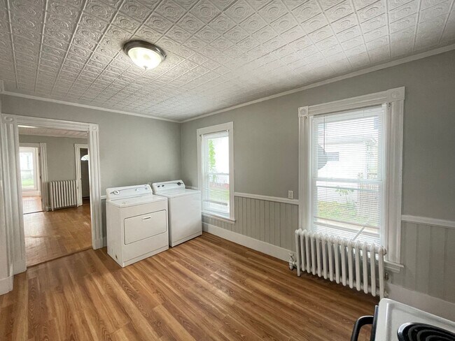 Foto del edificio - 350 Portland St