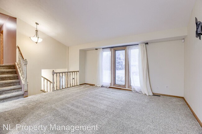 Building Photo - 3 br, 2 bath House - 3723 Lookingglass Dr