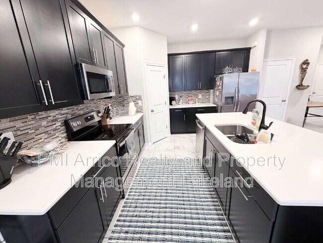 Foto del edificio - 2573 Village Lakes Blvd